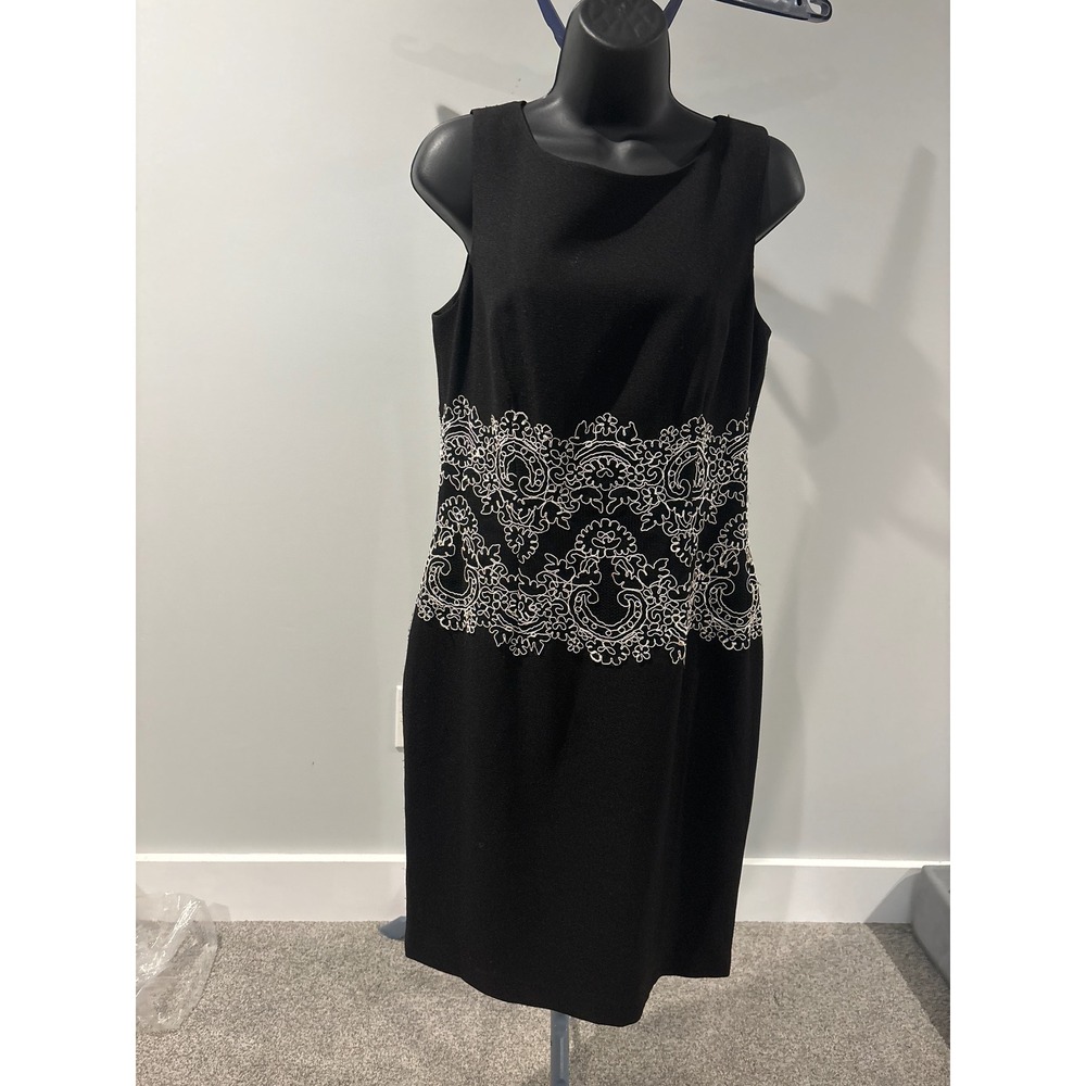 Karl Lagerfeld Paris Embroidered Black Shift Dres Size 10